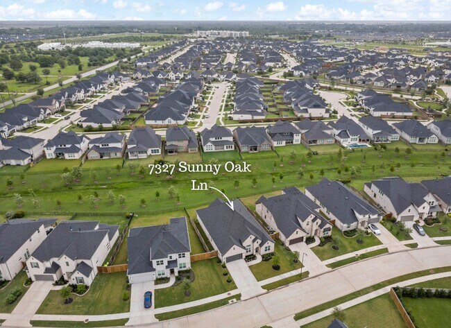 Building Photo - 7327 Sunny Oak Ln
