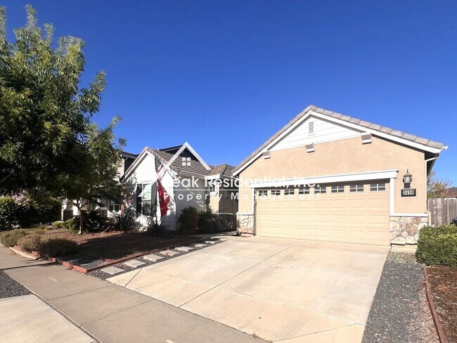 Building Photo - 3490 Edington Dr