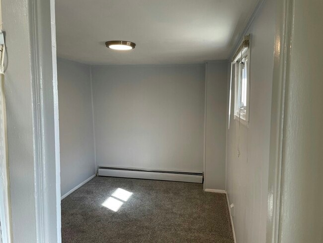 Building Photo - 624 Knox Ct