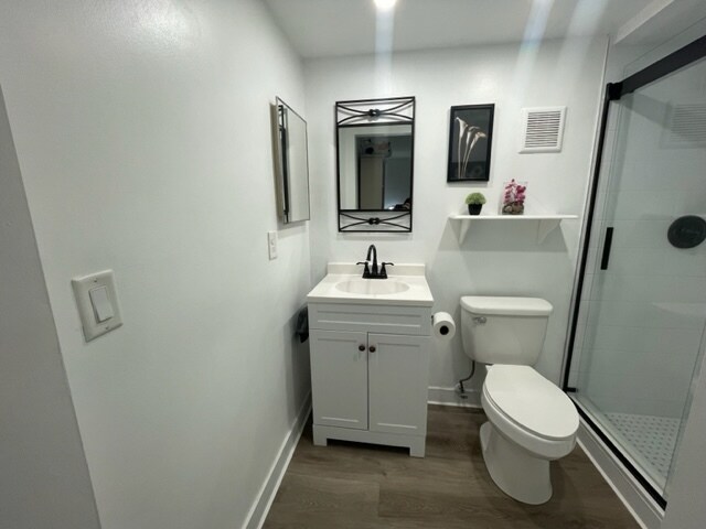 Building Photo - 5160 Las Verdes Cir