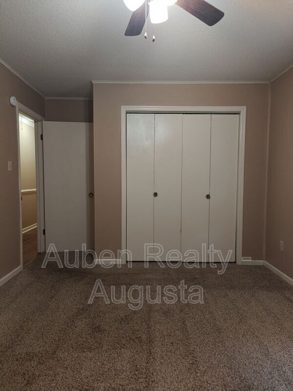 Building Photo - 3718 Byrd Rd