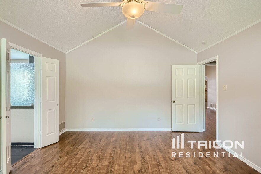 Building Photo - 4707 Vineyard Trail