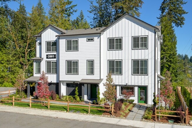 Building Photo - 2 Bedroom 2.5 Bath | 2 Car Garage | 2,900.00