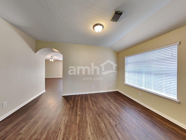 Building Photo - 21706 Oakbridge Park Ln