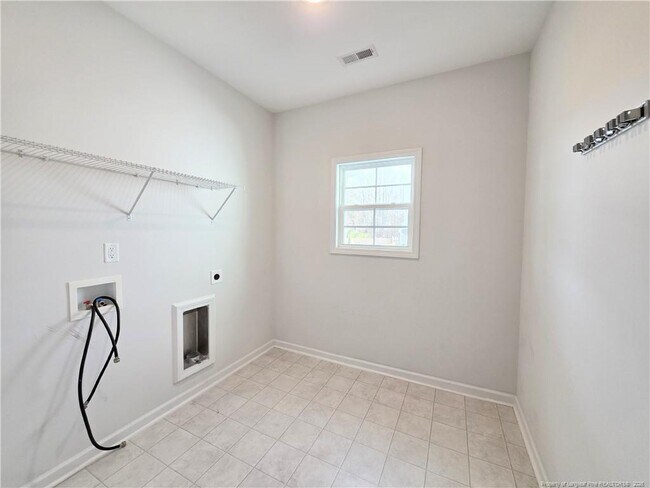 Building Photo - 245 Southern Pl