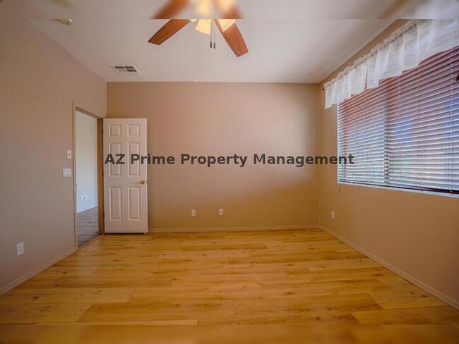 Building Photo - 17633 W Wind Song Ave