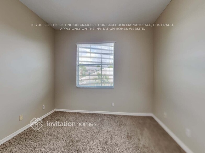 Building Photo - 1529 Cades Bay Ave