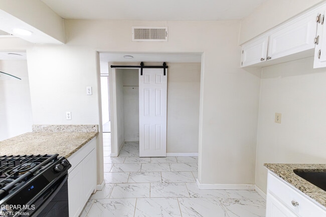 Building Photo - 7304 Gran Vida Dr