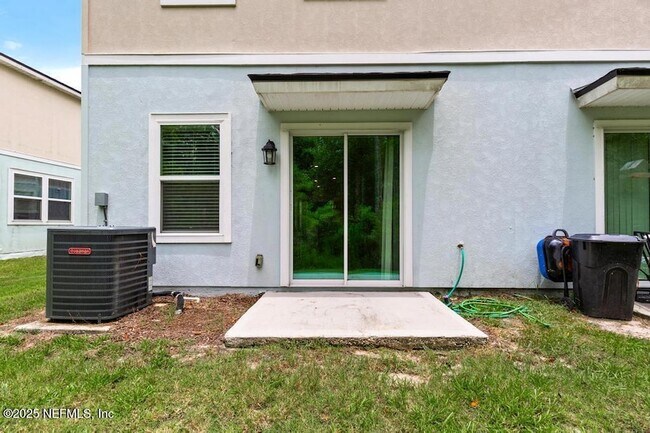 Building Photo - 170 Pasadena Dr
