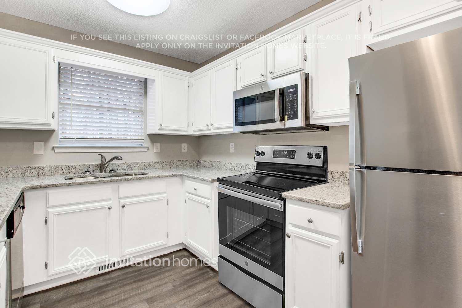 Building Photo - 1815 Independence Dr