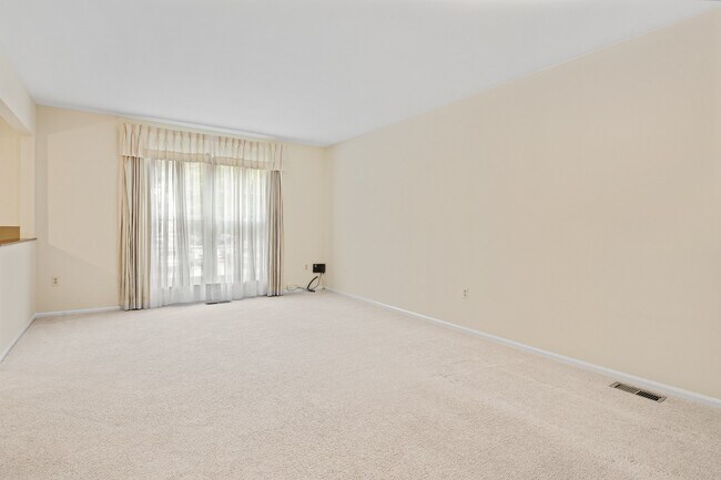 Building Photo - 11740 Stonegate Ln