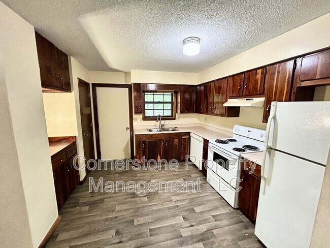 Building Photo - 719 Locust St