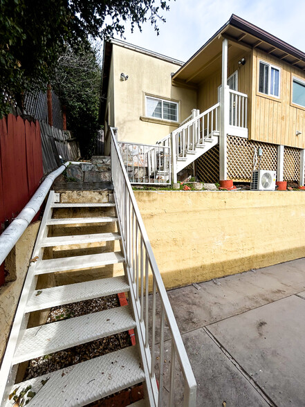 Building Photo - 7442 Hillmont Dr