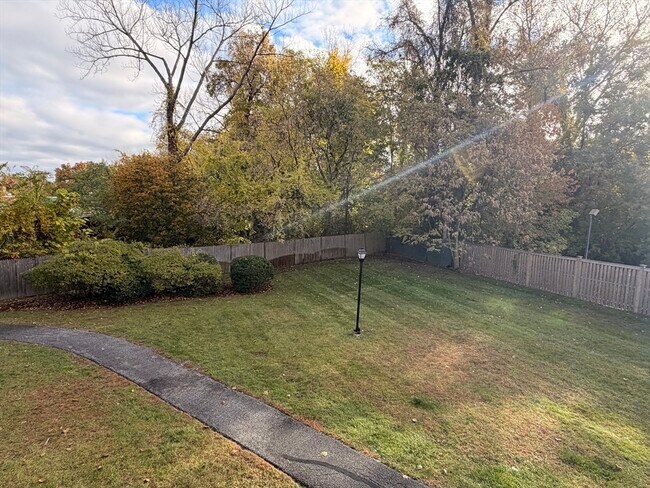 Building Photo - 7 Conant Rd