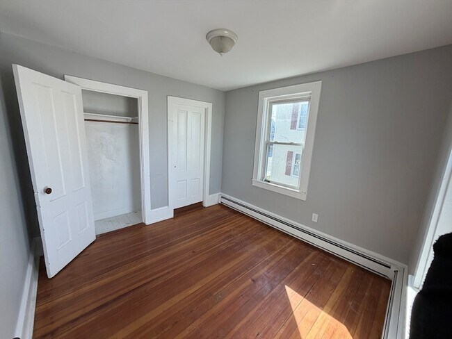 Building Photo - 1 Hamilton St