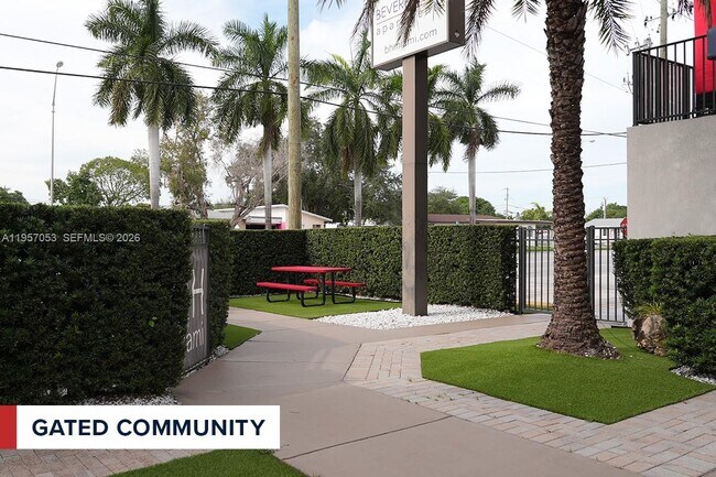 Building Photo - 211 NW 72nd Ave