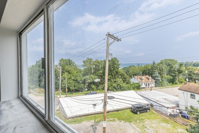 Building Photo - 1533 Arlington Ave