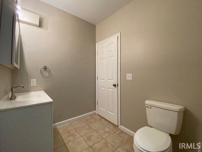 Building Photo - 811 N Grant St