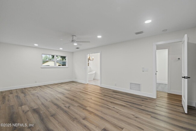 Building Photo - 5477 Brightwater Ln