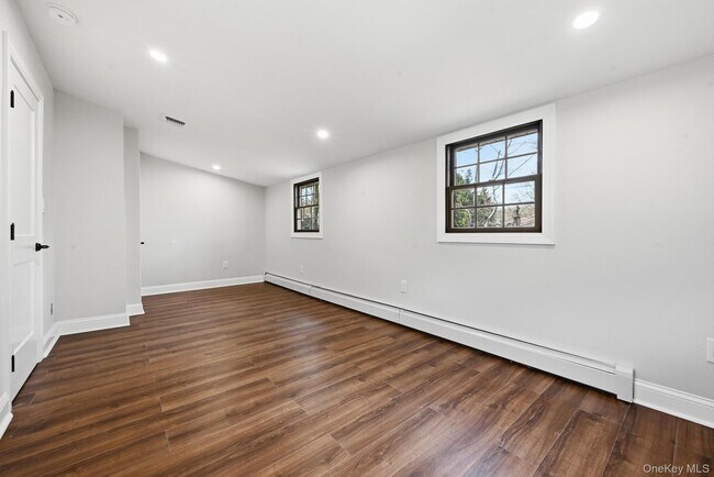 Building Photo - 3685 Hope Pl