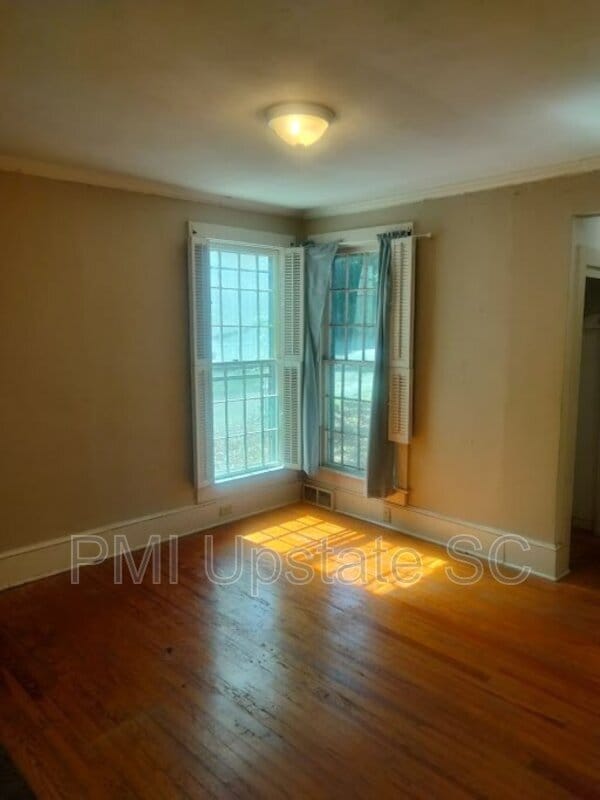 Building Photo - 129 Academy St