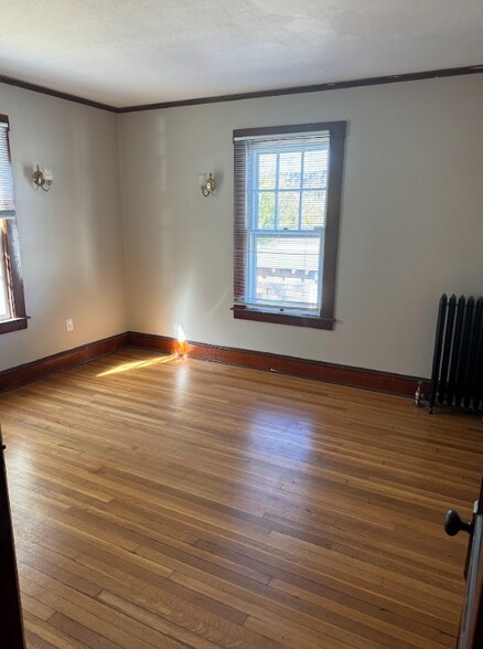 Building Photo - 14-16-16 Slater Ave