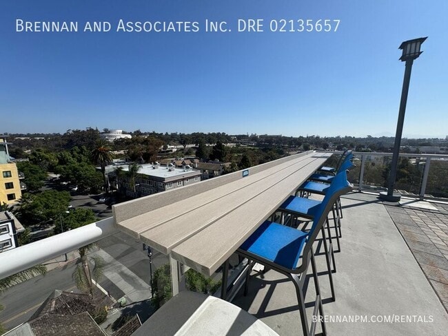 Building Photo - 850 Beech St