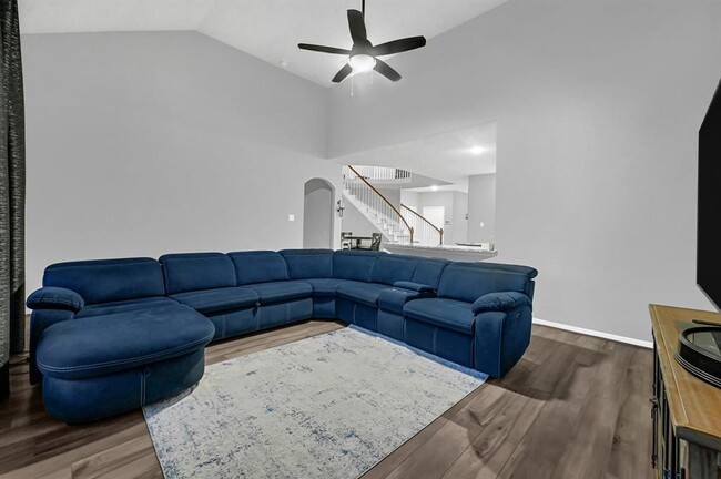 Building Photo - 2509 Ocean Key Dr