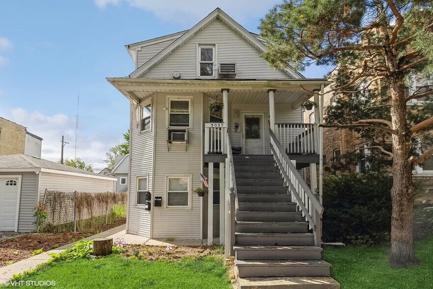 Building Photo - 5039 W Henderson St