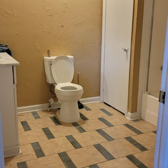 Building Photo - 51 Boner St