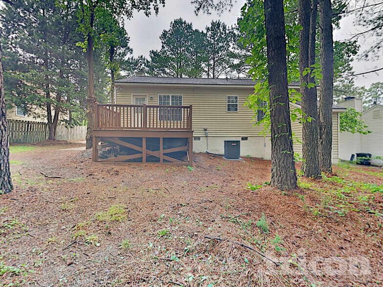 Building Photo - 812 Danley Ln