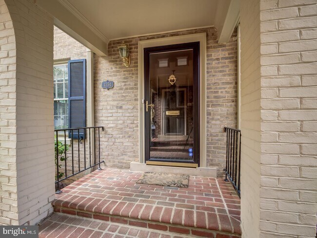 Building Photo - 4354 Westover Pl NW