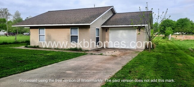 Primary Photo - 207 N Northcutt Ave