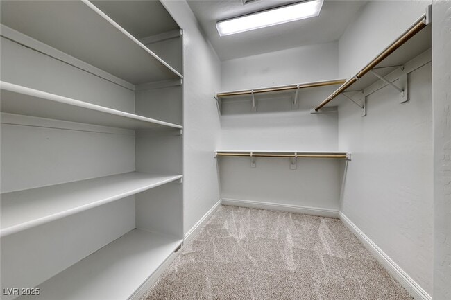 Building Photo - 589 Via Paladini