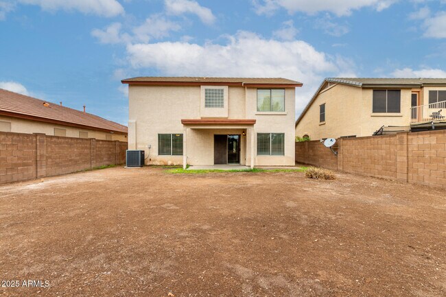 Building Photo - 8003 S 48th Dr