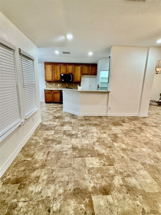 Building Photo - 21424 Quail Point Ln