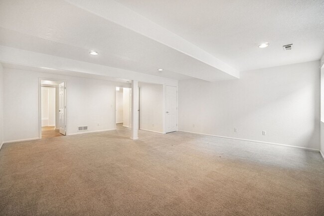 Building Photo - Great Townhome in Fort Collins