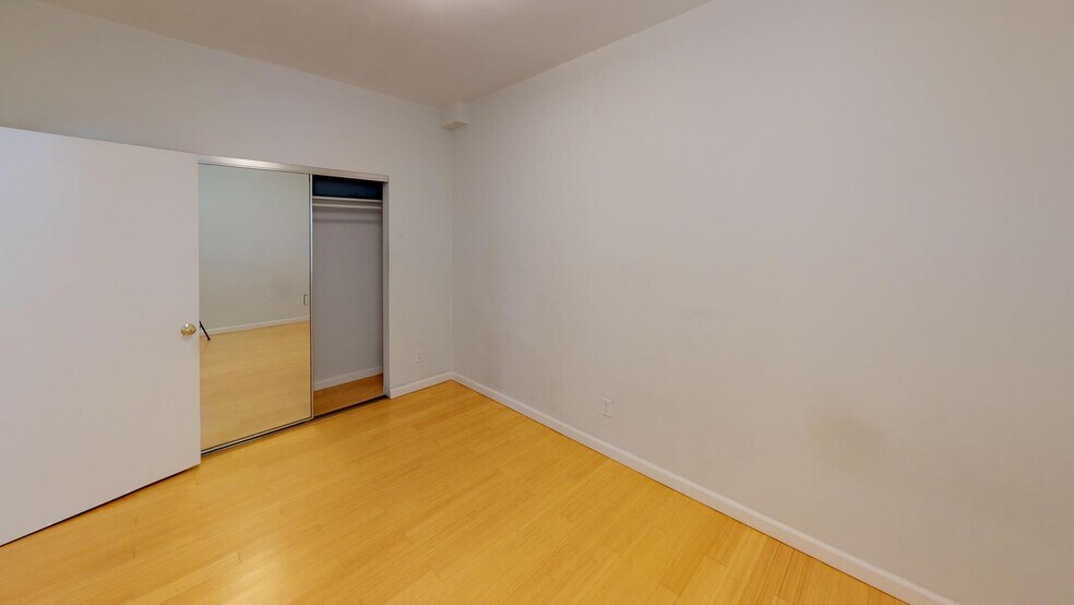 Building Photo - 3272 Hannah St