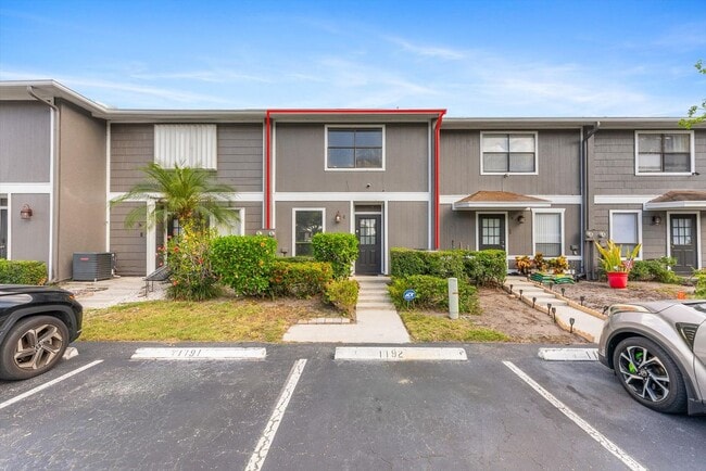 Primary Photo - 850 Hill Dr