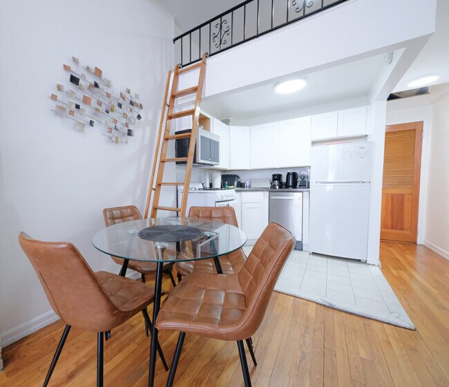 Building Photo - 28-30 West 86th Street-SI ID1031987P