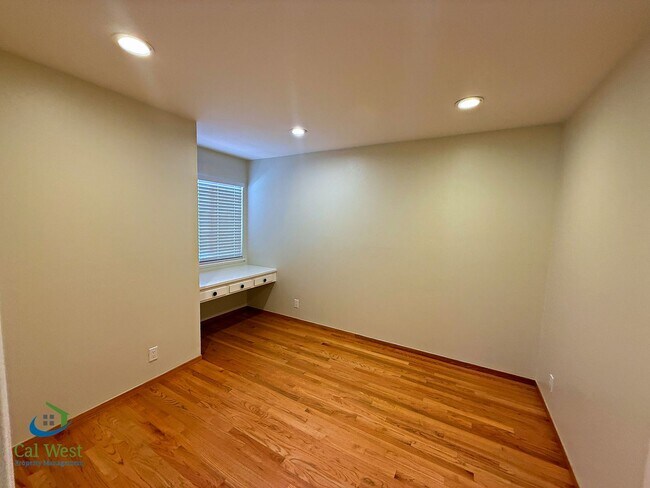 Building Photo - $5195 - 4 Bed/2 Bath Remodeled Home in Santa Clara
