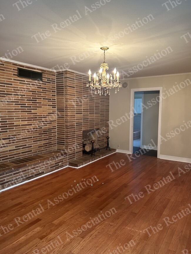 Building Photo - 3901 Blanks Street