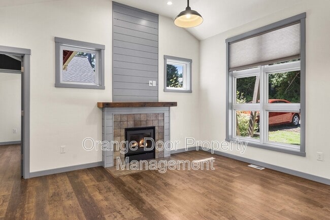 Building Photo - 7013 Stanich Ave