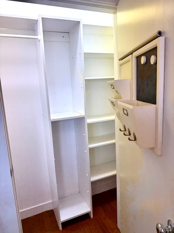 Building Photo - 72 Ashland St