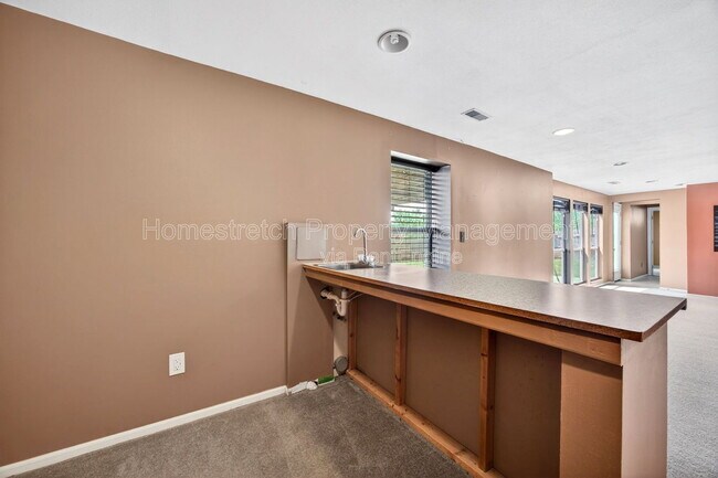 Building Photo - 166 Royallprairie Ln