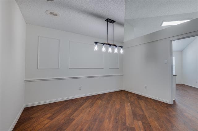 Building Photo - 1940 Helen Ln