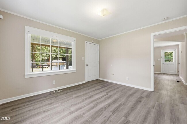 Building Photo - 608 N 16th St