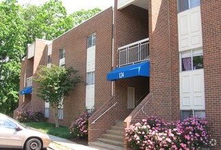 Building Photo - Camden Hills