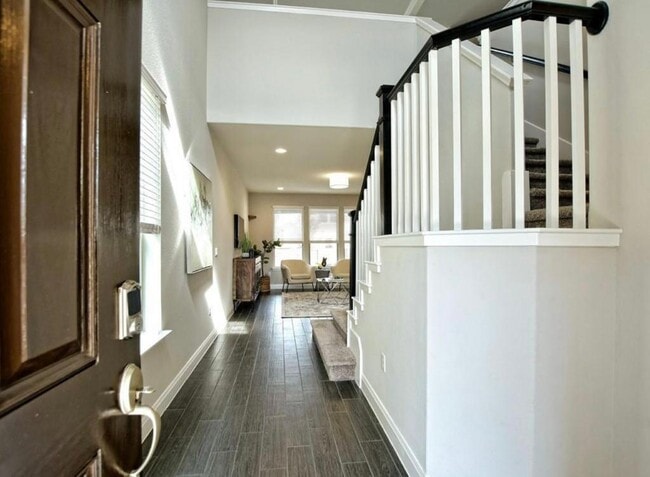 Building Photo - 13911 Osmarea Dr