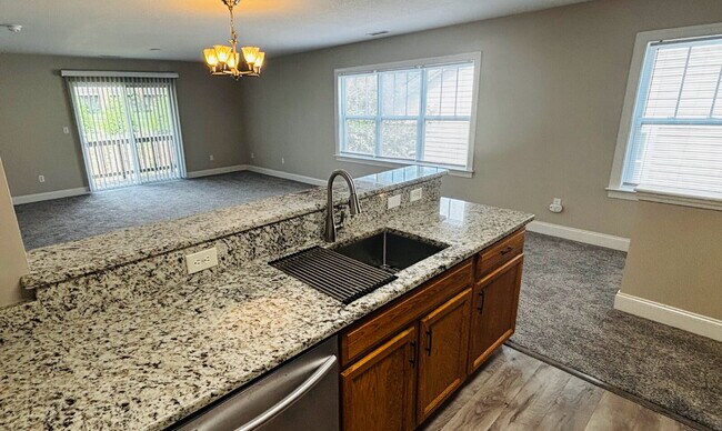 Building Photo - "Spacious 3-Bed, 2-Bath Condo Retreat in Fletcher – 1413 Sq Ft of Comfort. With $250 move in spec...